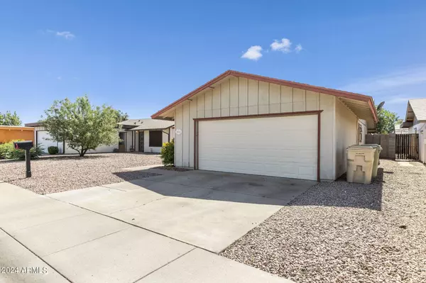 8814 N 50TH Avenue, Glendale, AZ 85302