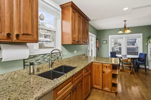 5409 Lane PL, Downers Grove, IL 60515