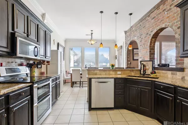 38175 Summerwood Ave, Prairieville, LA 70769