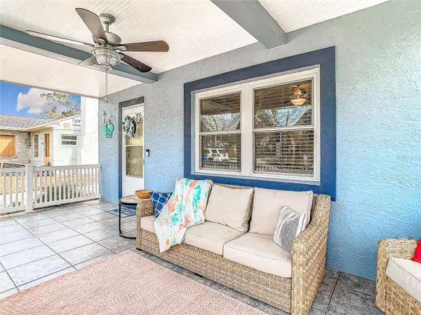 1447 SANTA ANNA DR, Dunedin, FL 34698