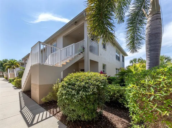 2204 AUBURN LAKES CIR #2204, Venice, FL 34292