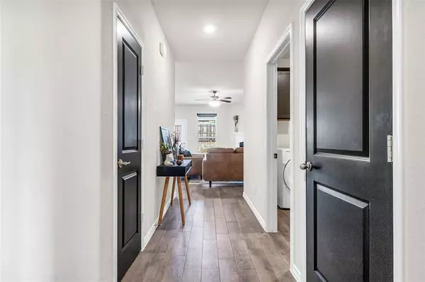 10905 Autry Ridge Lane, Aubrey, TX 76227