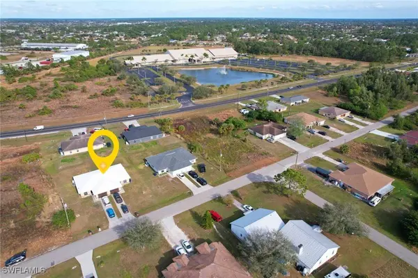 5206/5208 24th ST SW, Lehigh Acres, FL 33973