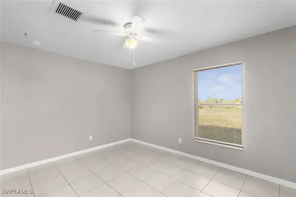 5206/5208 24th ST SW, Lehigh Acres, FL 33973