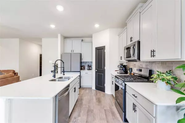 10905 Autry Ridge Lane, Aubrey, TX 76227