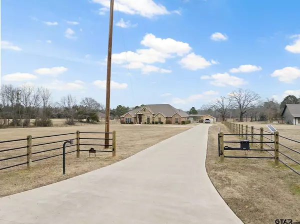 440 County Road 3245, Mt Pleasant, TX 75455