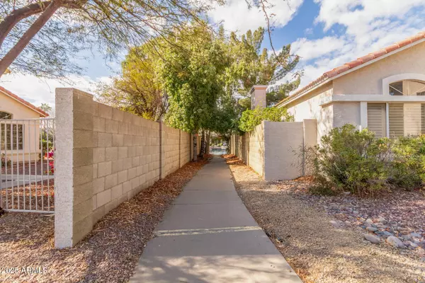 1205 E TRADEWIND Drive, Gilbert, AZ 85234