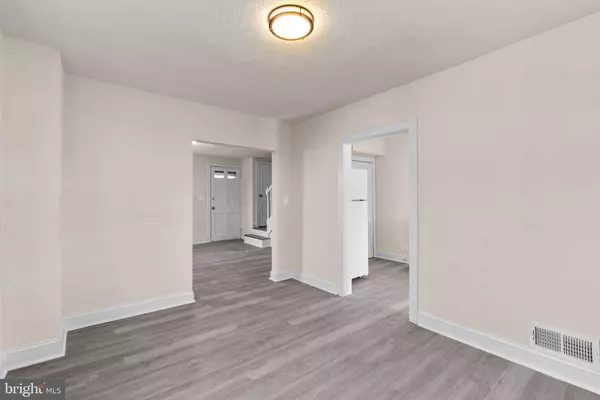 1721 WHITE OAK, Parkville, MD 21234