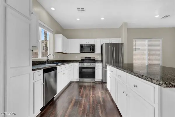 7113 River Meadows Avenue, Las Vegas, NV 89131