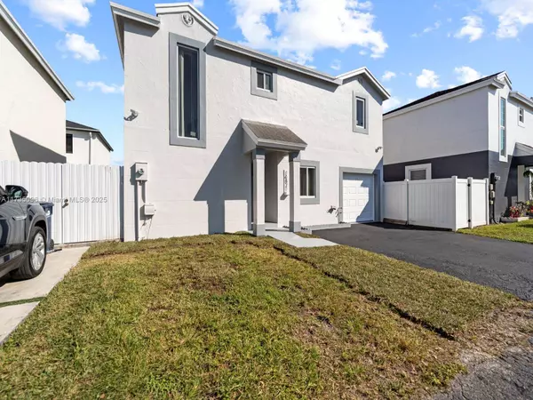 14821 SW 90th Ter, Miami, FL 33196