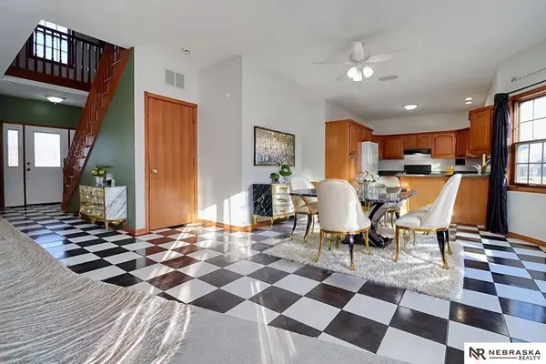 806 Tekolste Drive, Firth, NE 68358