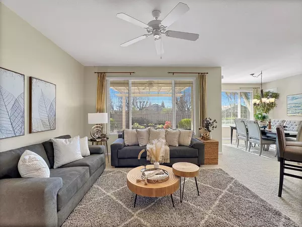 1127 Picket Fence LN, Lincoln, CA 95648