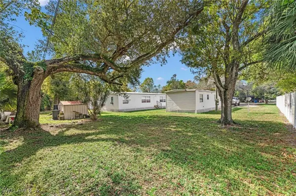 4085-4095-4095 Palm LN, Fort Myers, FL 33905