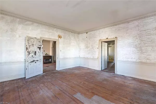 201 Dobbs ST, Hertford, NC 27944