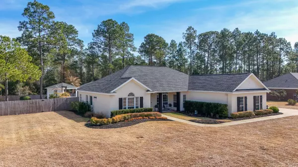 281 Gulf Pines Court, Freeport, FL 32439