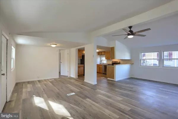 712 OWL CT, Mechanicsburg, PA 17050