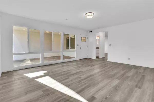 5316 Swarthmore ST, La Mesa, CA 91942