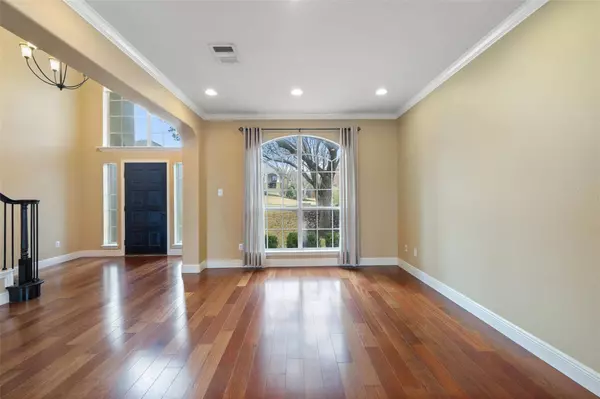 10709 Pointe View DR, Austin, TX 78738