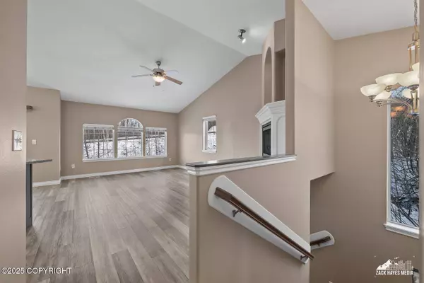 11713 Dawn ST, Eagle River, AK 99577