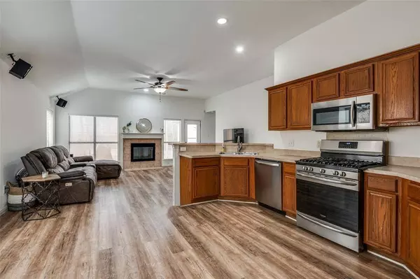 5915 Naravista Drive, Dallas, TX 75249