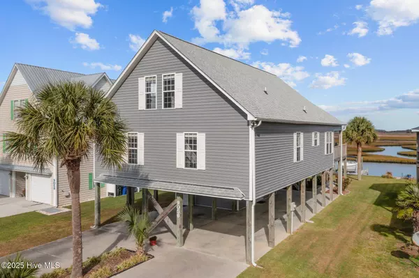 9056 W 9th ST, Surf City, NC 28445