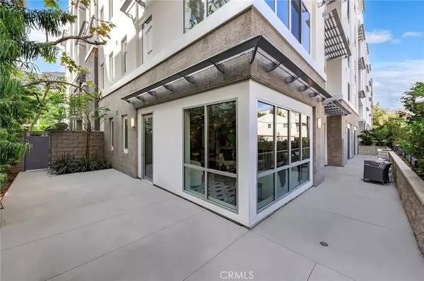 460 N Palm DR #105, Beverly Hills, CA 90210