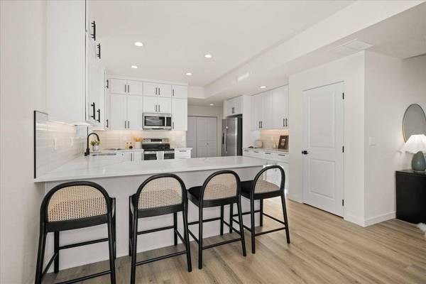 2001 W Walker Ave, Spokane, WA 99208