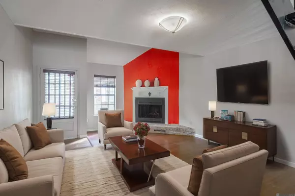 2042 Michel Delving Rd, Baton Rouge, LA 70810