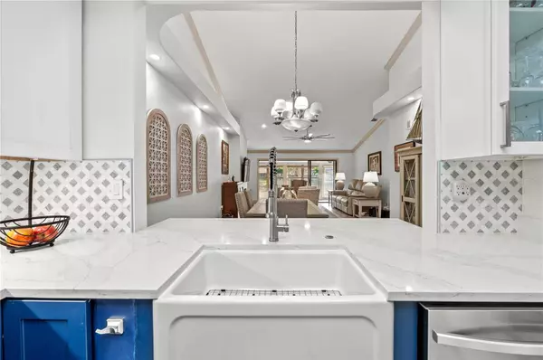 3224 JADEMOOR CIR, Palm Harbor, FL 34685