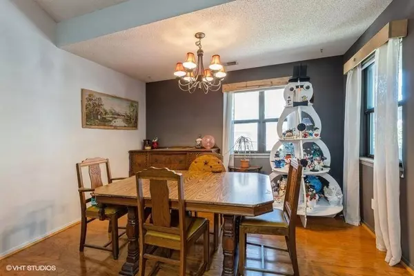 8641 Alpine Drive #G, Urbandale, IA 50322