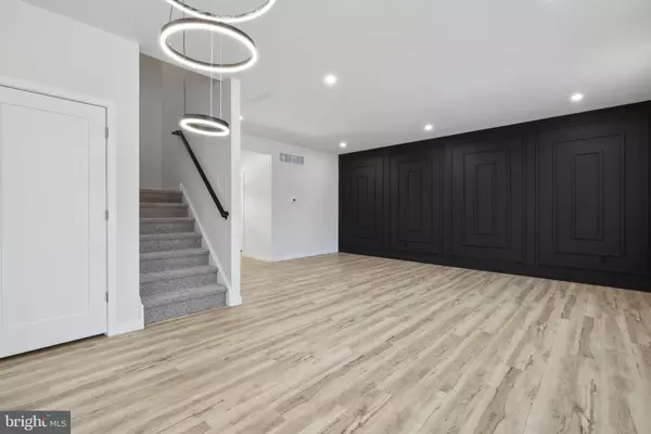 317 ASHLAND AVE, Lawnside, NJ 08045