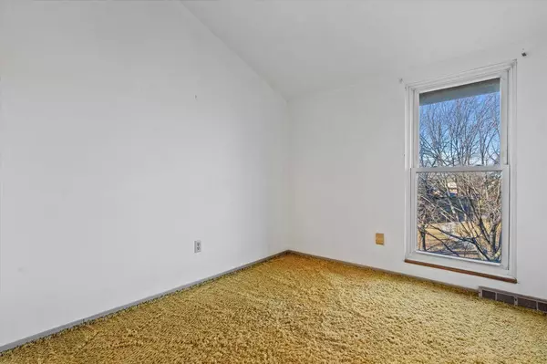 5225 S 13th STREET #B, Milwaukee, WI 53221