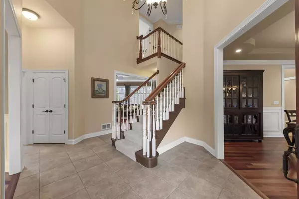 1412 HATCHWOOD Court, Naperville, IL 60565