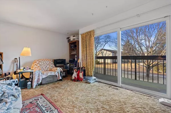 5225 S 13th STREET #B, Milwaukee, WI 53221