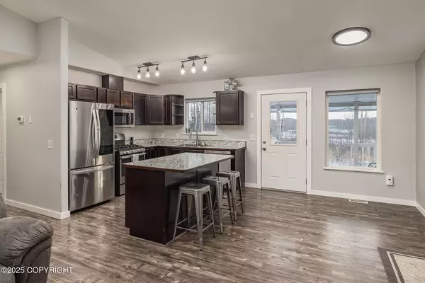 1331 Paddy PL, Wasilla, AK 99623