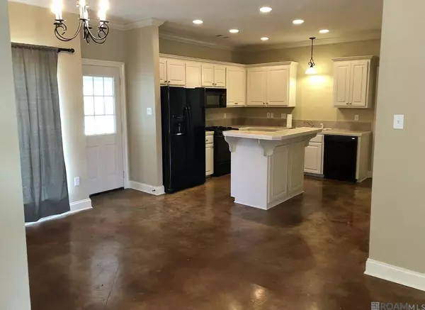 3812 Southpass Ave, Baton Rouge, LA 70820