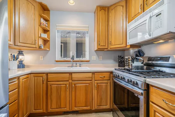 6615 LASLEY SHORE RD, Winneconne, WI 54986