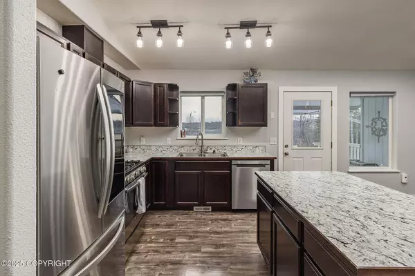 1331 Paddy PL, Wasilla, AK 99623