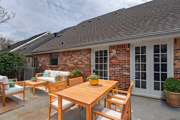 2042 Michel Delving Rd, Baton Rouge, LA 70810