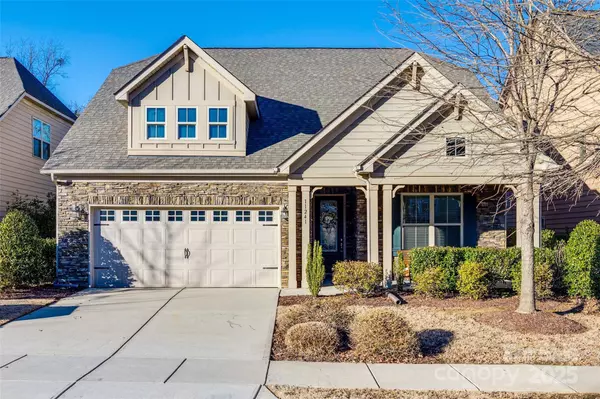 11241 Black Brant LN, Charlotte, NC 28278