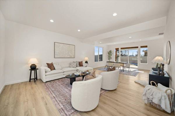 2001 W Walker Ave, Spokane, WA 99208