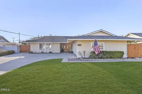 1049 Beechwood ST, Camarillo, CA 93010