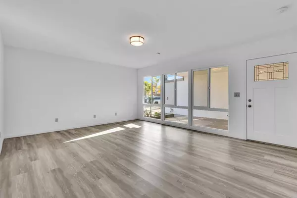 5316 Swarthmore ST, La Mesa, CA 91942