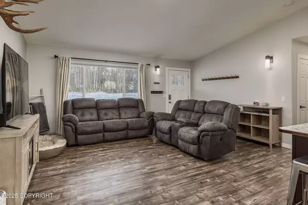 1331 Paddy PL, Wasilla, AK 99623