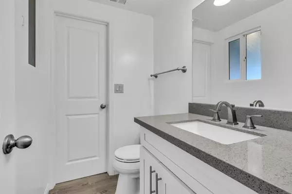 5316 Swarthmore ST, La Mesa, CA 91942