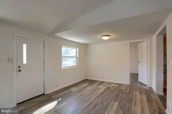 712 OWL CT, Mechanicsburg, PA 17050