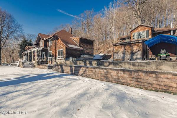 63 E Main Street, Fort Johnson, NY 12070