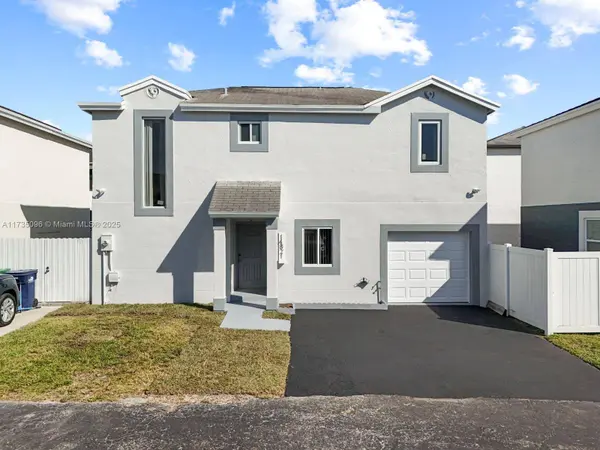 14821 SW 90th Ter, Miami, FL 33196