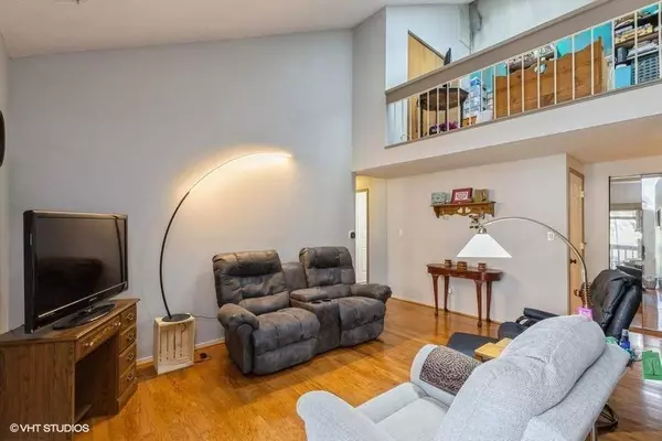 8641 Alpine Drive #G, Urbandale, IA 50322