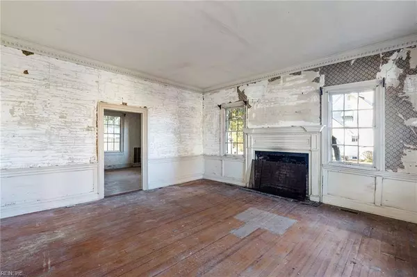 201 Dobbs ST, Hertford, NC 27944